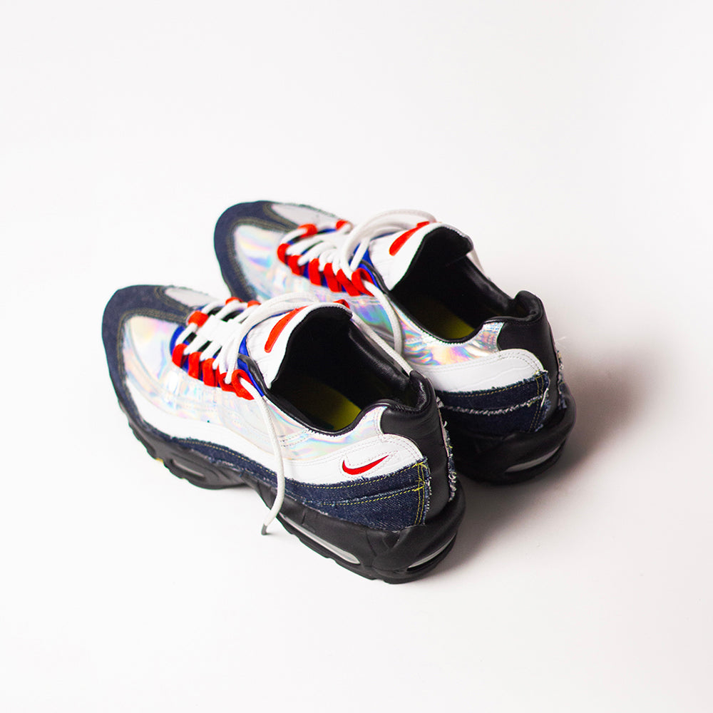 AirMaxGundam1000x1000_0001_AirMaxGundamSocial_0012_2.jpg