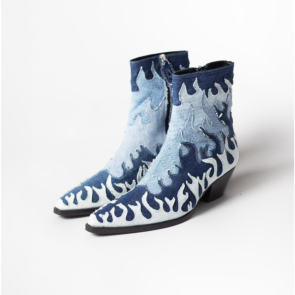 flamesboot.jpg